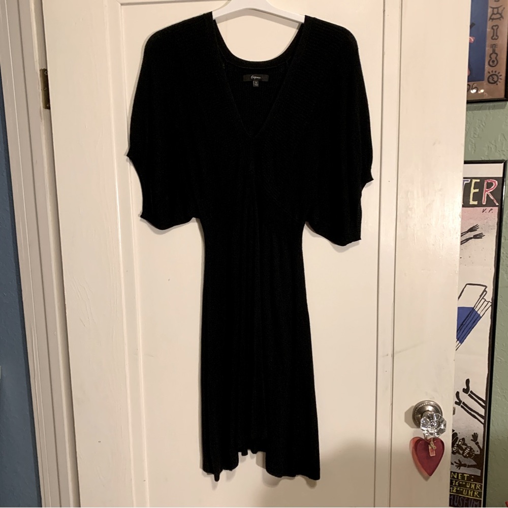 Express Short Sleeve Black Sweater Dress V-Neck women’s size Large
